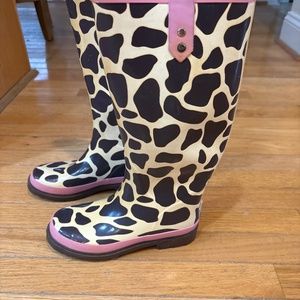 Rain boots with boot bag